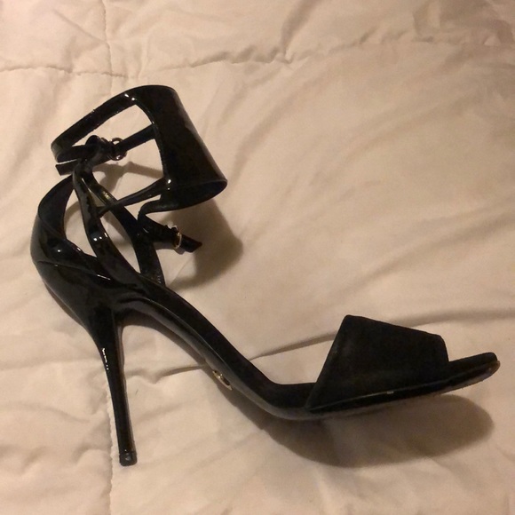 Gucci 4inch heels - Picture 2 of 8